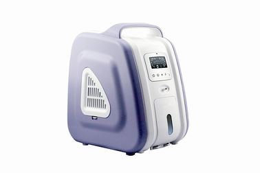 Concentración del poder el 93% del suministro de oxígeno 90~210W de Mini Oxygen Concentrator Humidifier Portable