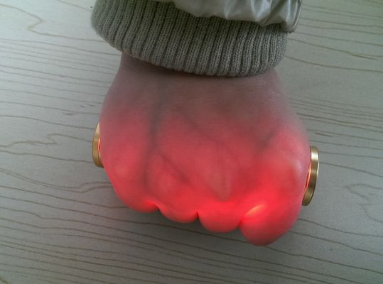 Aluminio de oro del proyector de Venipuncture de la vena del buscador del localizador infrarrojo vascular portátil de la vena